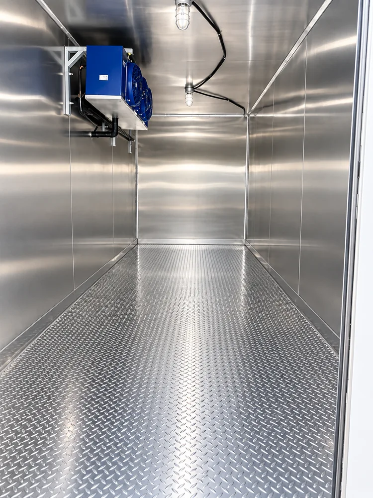 Refrigeration trailer stainless steel interior