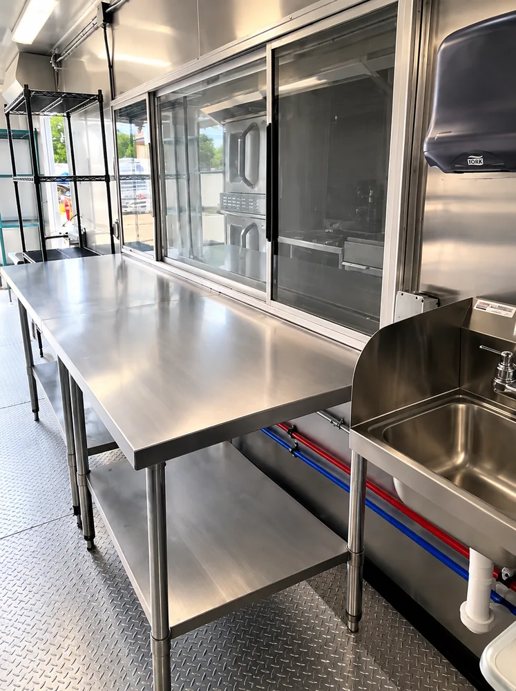 Portable kitchen trailer stainless steel prep table